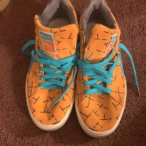 Men’s suede PUMA sneakers